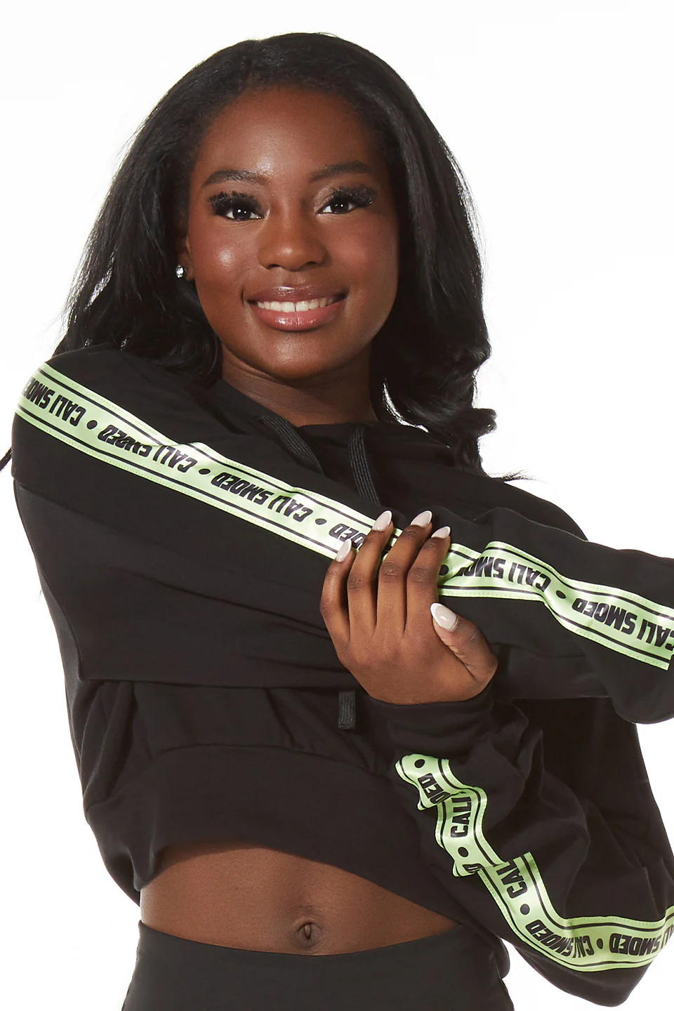 Club SMOED Cropped Hoodie in Black - Image 3