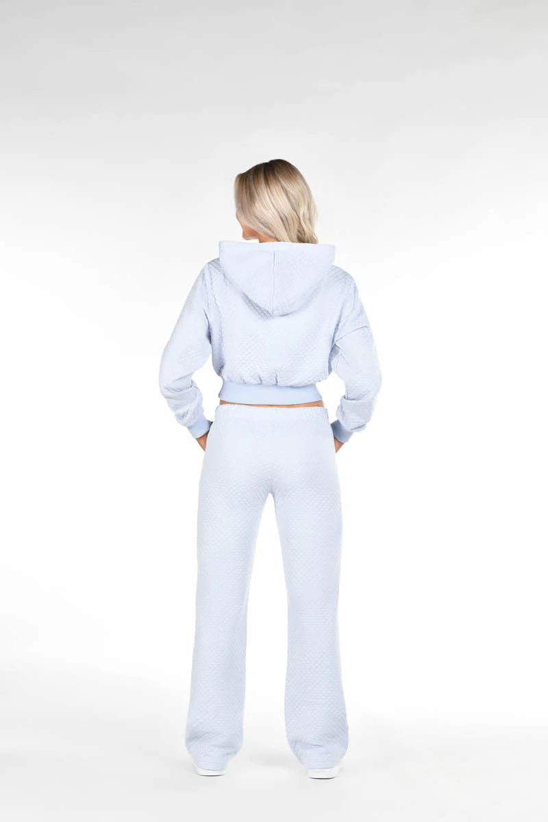 Luxe Cropped Quilted Jacket in Winter Sky - Image 2